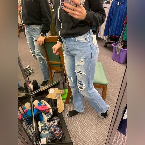 KanCan Ladies 27/7 Distressed Light Wash Jeans - Picture 2 of 7